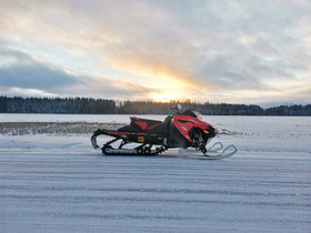 Lynx rave 600 re. Rs-kit 2015, Moottorikelkat, Moto, Helsinki, Tori.fi Lynx rave 600 re. Rs-kit 2015, Moottorikelkat, Moto, Helsinki, Tori.fi