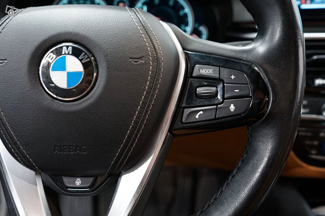 BMW 520 17