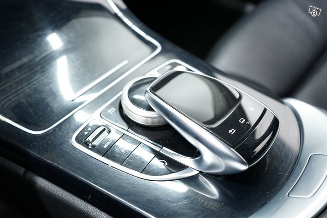 Mercedes-Benz C 15