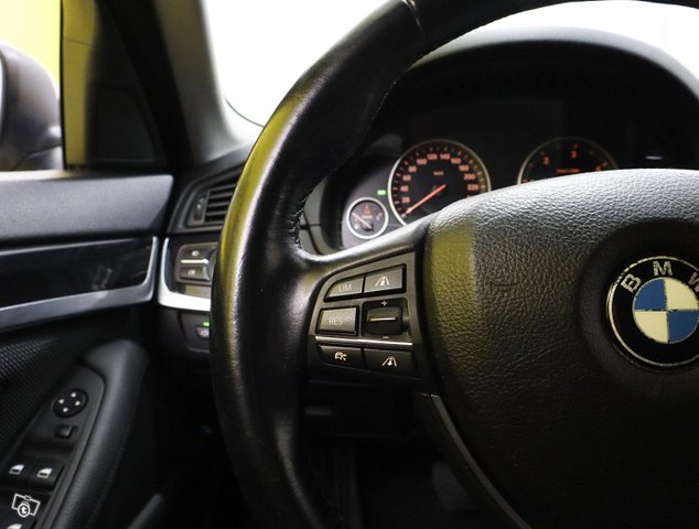 BMW 530 15