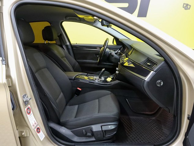 BMW 530 24