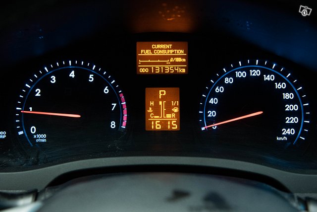 Toyota Avensis 12