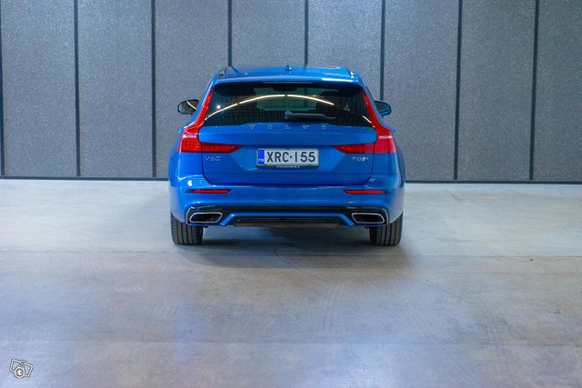 Volvo V60 4