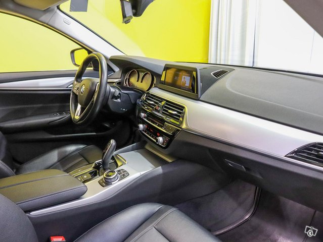 BMW 520 25