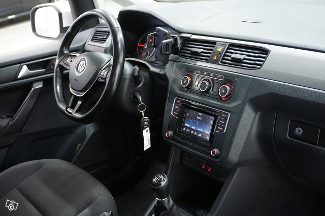Volkswagen Caddy 13