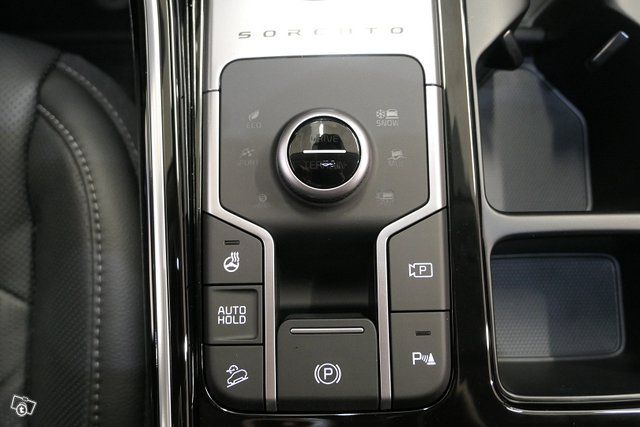 Kia SORENTO 16