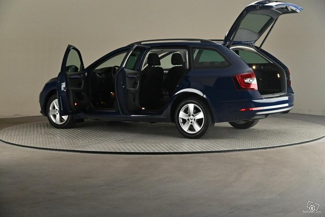 Skoda Octavia 7