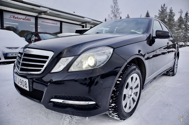 Mercedes-Benz E 200 CDI 1