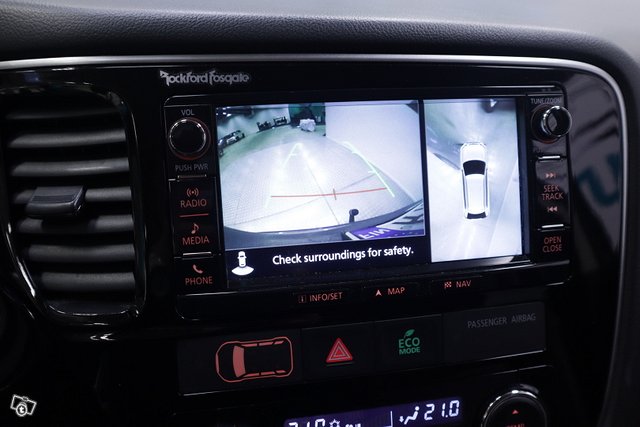 Mitsubishi Outlander PHEV 17