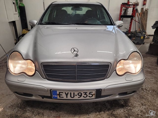 Mercedes-Benz C 2