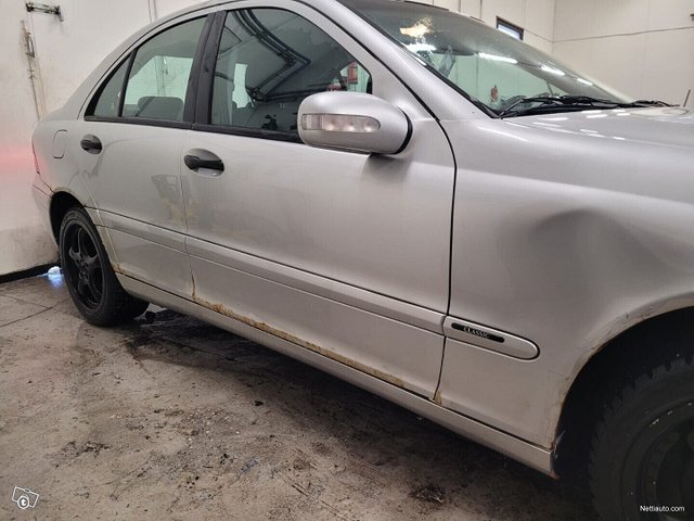 Mercedes-Benz C 4