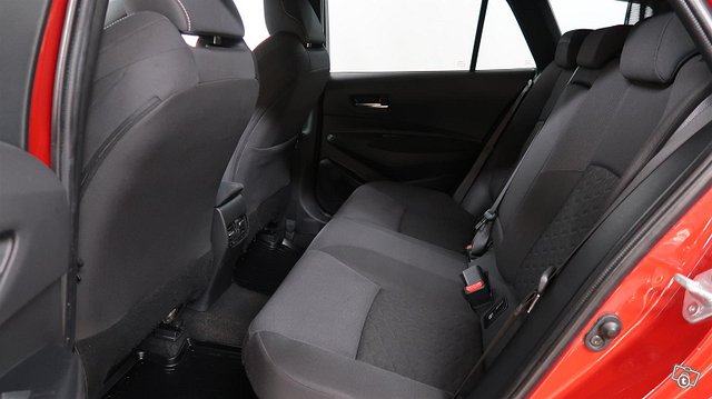 TOYOTA COROLLA 13