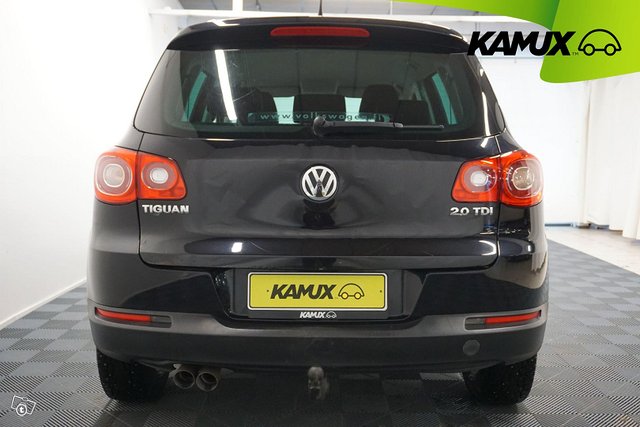 Volkswagen Tiguan 5