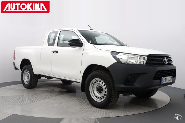 TOYOTA HILUX 7