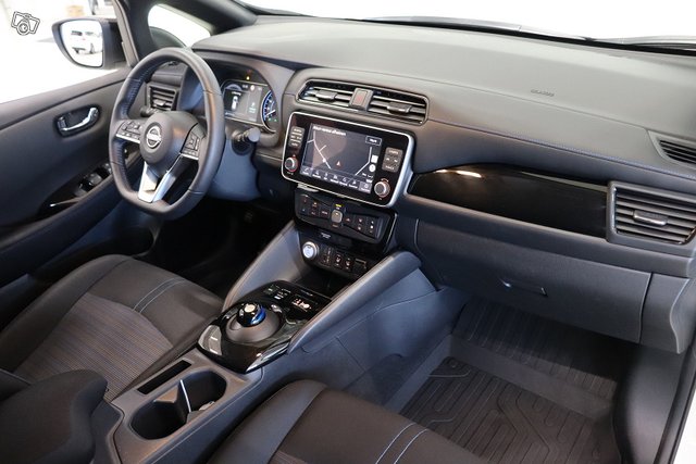Nissan Leaf 14