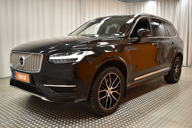 Volvo XC90 4