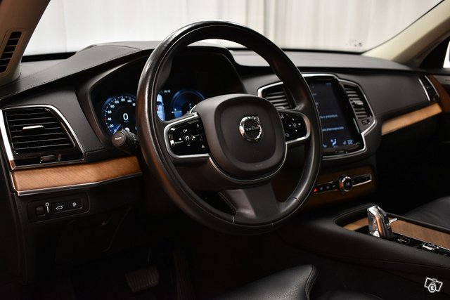 Volvo XC90 14