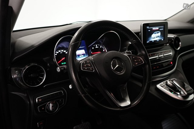 Mercedes-Benz V 7