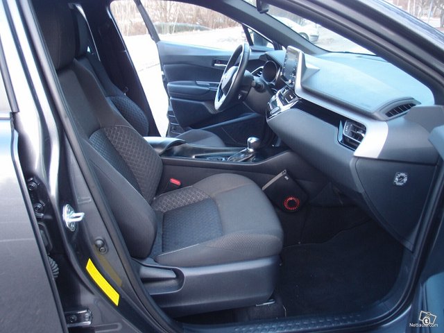 Toyota C-HR 15