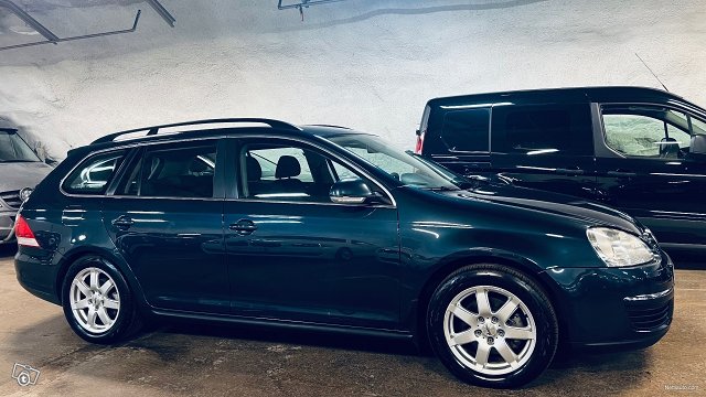 Volkswagen Golf 9