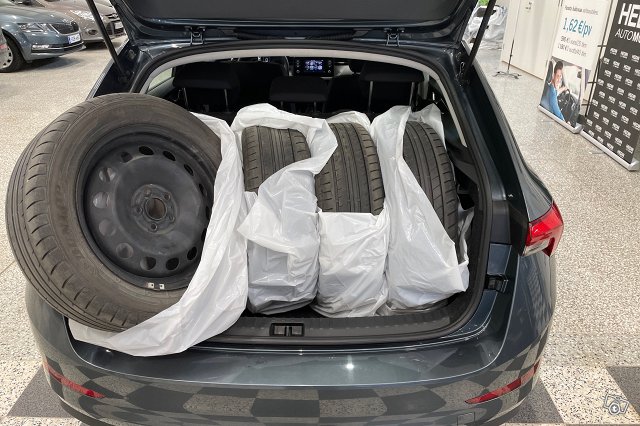 SKODA Scala 11