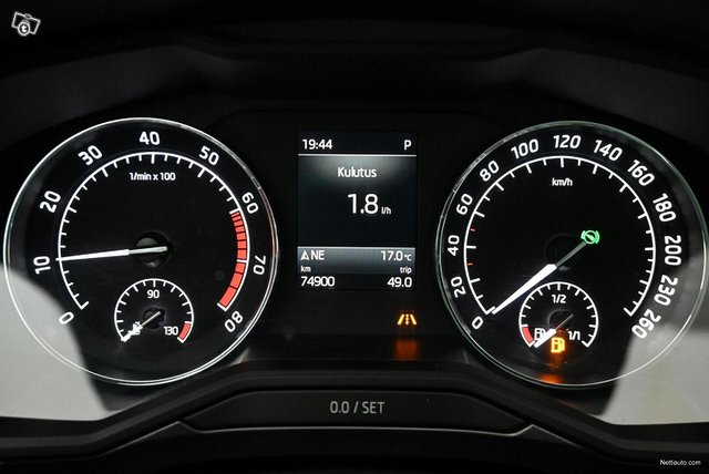 Skoda Superb 9