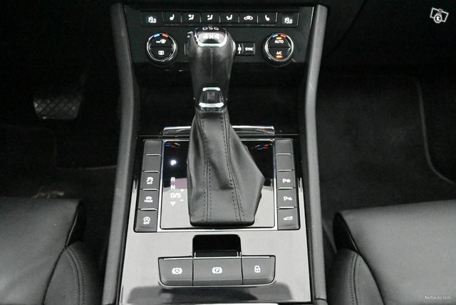 Skoda Superb 10