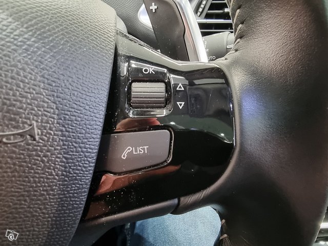 Peugeot 308 10