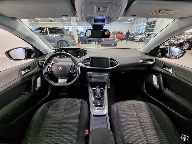Peugeot 308 14