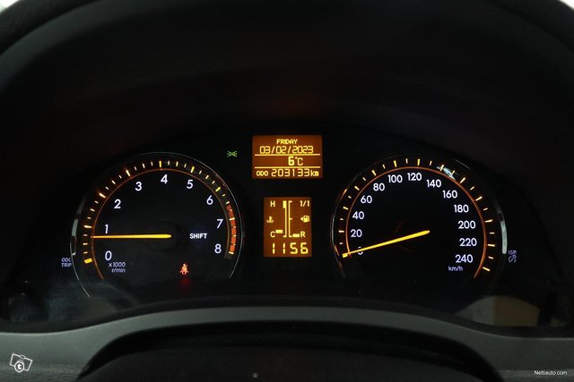 Toyota Avensis 11