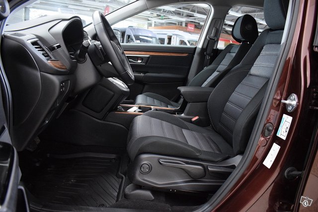 Honda CR-V 10
