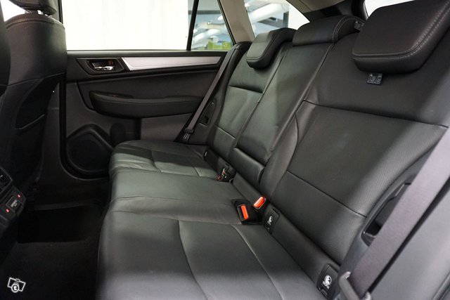 Subaru Outback 11