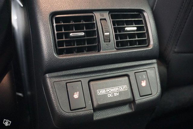 Subaru Outback 12