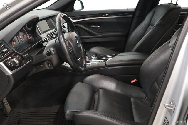BMW 520 12