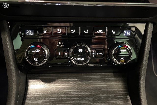 Skoda Superb 19