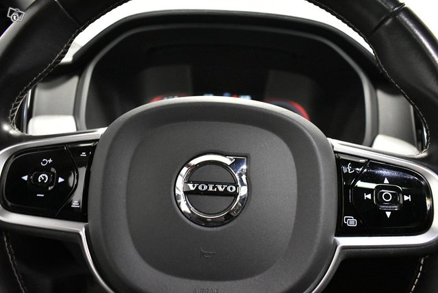 Volvo V90 9