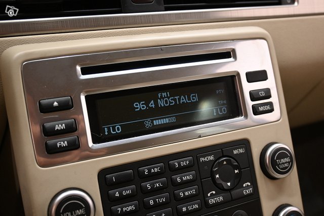 Volvo V70 19