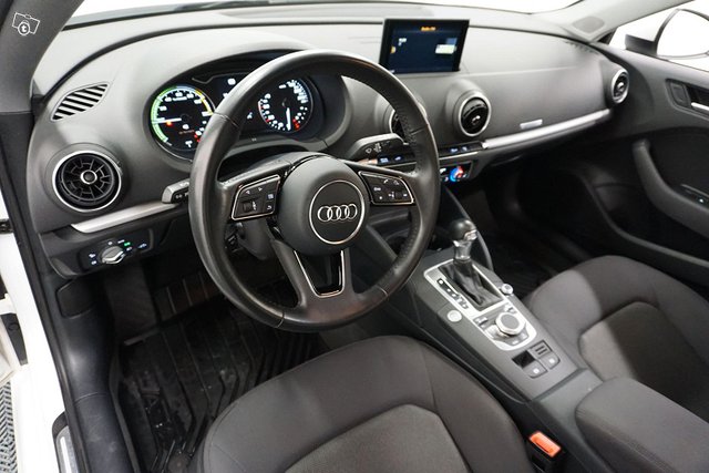 Audi A3 11