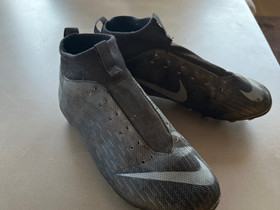 Mustat Niken jalkapallokengät kokoa 37,5, Jalkapallo, Urheilu ja ulkoilu, Helsinki, Tori.fi Mustat Niken jalkapallokengät kokoa 37,5, Jalkapallo, Urheilu ja ulkoilu, Helsinki, Tori.fi