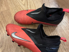 Nike Phanton nappikset 35, Jalkapallo, Urheilu ja ulkoilu, Espoo, Tori.fi Nike Phanton nappikset 35, Jalkapallo, Urheilu ja ulkoilu, Espoo, Tori.fi