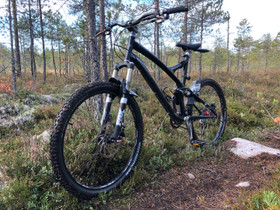 Specialized Stumpjumper FSR comp Täysjousto XL, Maastopyörät, Polkupyörät ja pyöräily, Oulu, Tori.fi Specialized Stumpjumper FSR comp Täysjousto XL, Maastopyörät, Polkupyörät ja pyöräily, Oulu, Tori.fi