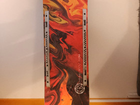 Napalm custom 8.25, Rullaluistelu ja skeittaus, Urheilu ja ulkoilu, Tampere, Tori.fi Napalm custom 8.25, Rullaluistelu ja skeittaus, Urheilu ja ulkoilu, Tampere, Tori.fi