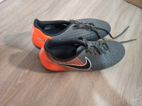 Nike nappikset, Jalkapallo, Urheilu ja ulkoilu, Helsinki, Tori.fi Nike nappikset, Jalkapallo, Urheilu ja ulkoilu, Helsinki, Tori.fi