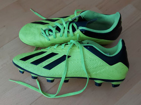 Adidas x nappikset, Jalkapallo, Urheilu ja ulkoilu, Mänttä-Vilppula, Tori.fi Adidas x nappikset, Jalkapallo, Urheilu ja ulkoilu, Mänttä-Vilppula, Tori.fi
