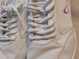 Nfinity fearless 38, Muu urheilu ja ulkoilu, Urheilu ja ulkoilu, Helsinki, Tori.fi Nfinity fearless 38, Muu urheilu ja ulkoilu, Urheilu ja ulkoilu, Helsinki, Tori.fi