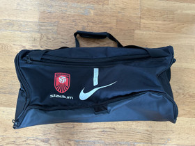 EPS Nike academy treenilaukku, Jalkapallo, Urheilu ja ulkoilu, Espoo, Tori.fi EPS Nike academy treenilaukku, Jalkapallo, Urheilu ja ulkoilu, Espoo, Tori.fi
