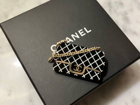 Chanel rintaneula, Muut asusteet, Asusteet ja kellot, Helsinki, Tori.fi Chanel rintaneula, Muut asusteet, Asusteet ja kellot, Helsinki, Tori.fi