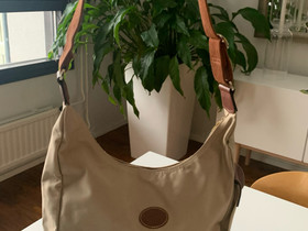 Longchamp laukku, Laukut ja hatut, Asusteet ja kellot, Oulu, Tori.fi Longchamp laukku, Laukut ja hatut, Asusteet ja kellot, Oulu, Tori.fi