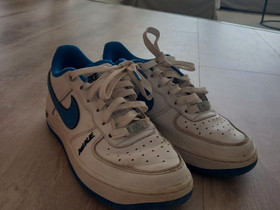 Nike Air Force 1 kengät, Ulkoilu ja retkeily, Urheilu ja ulkoilu, Kotka, Tori.fi Nike Air Force 1 kengät, Ulkoilu ja retkeily, Urheilu ja ulkoilu, Kotka, Tori.fi