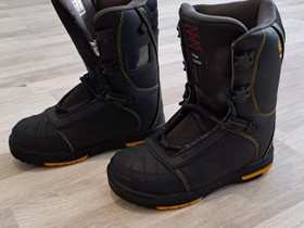 Lasten lautailumonot 33, Laskettelu ja lautailu, Urheilu ja ulkoilu, Espoo, Tori.fi Lasten lautailumonot 33, Laskettelu ja lautailu, Urheilu ja ulkoilu, Espoo, Tori.fi